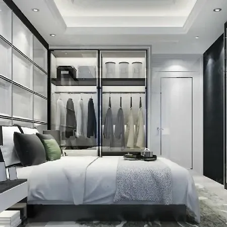 Luxurious Aparment With A View Of The Eiffel Tower Appartamento *